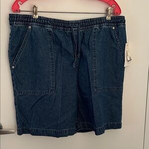 Dark Wash Denim Elastic Waist Shorts